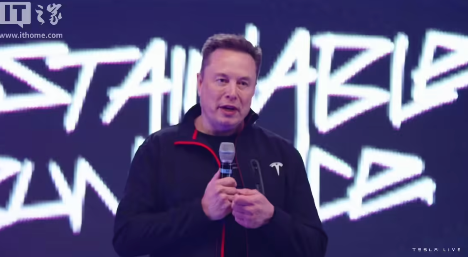 马斯克放豪言：xAI 三年内将击败竞争对手，最快明年实现通用人工智能